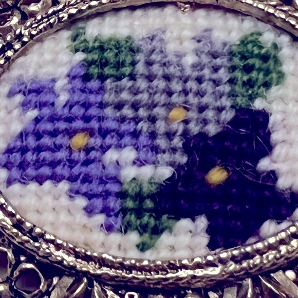 Vintage Needlepoint Handcrafted Floral Pin Brooch - Picture 2 of 4